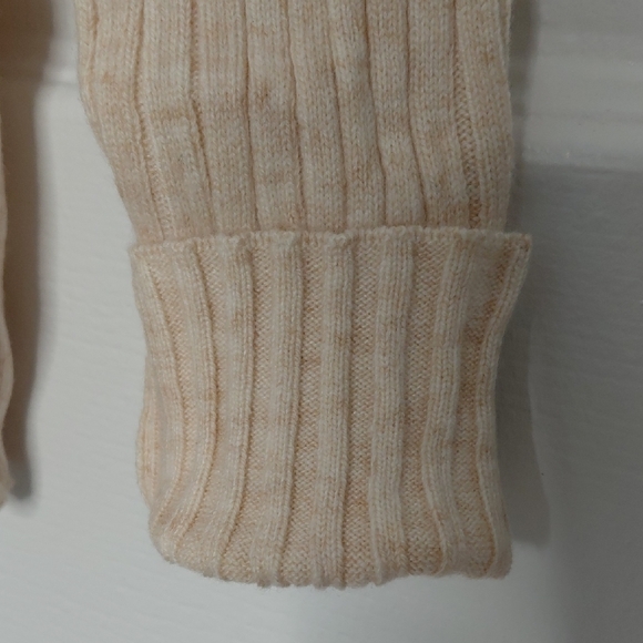 Elegant Beige Wool Blend Button-Up Women's Cardigan - Picture 5 of 7